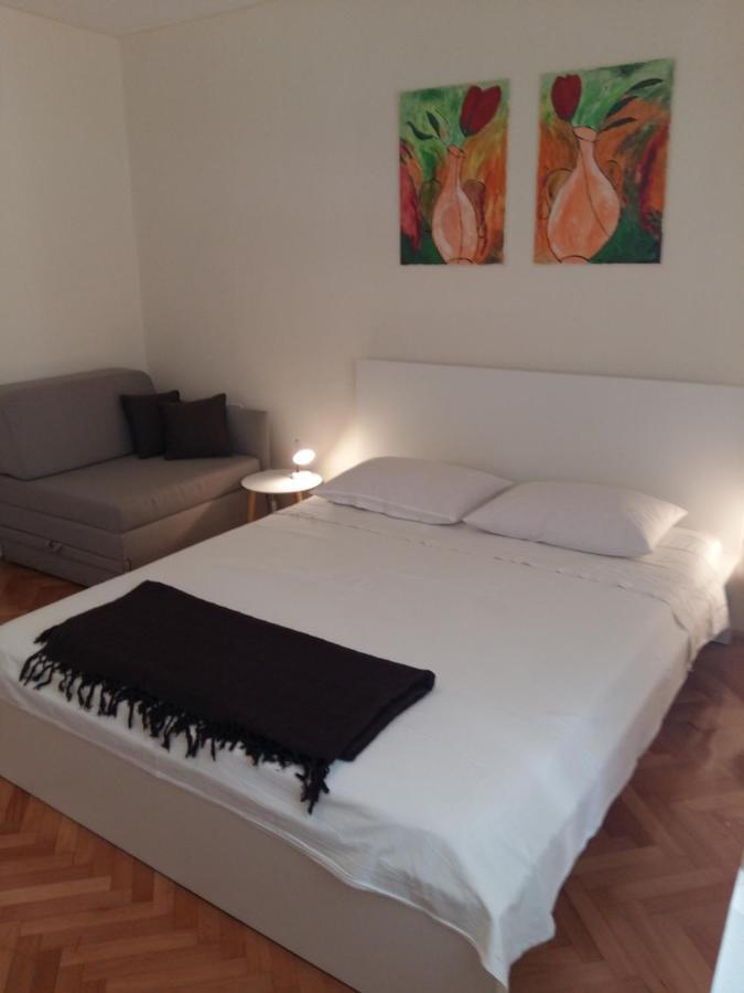 Spacious Room Near Beach W Private Bathroom Trogir Buitenkant foto